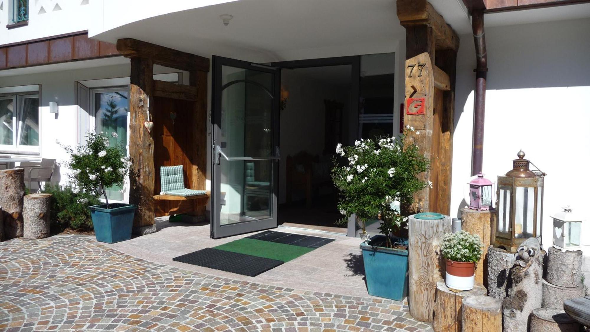 Residence Prapoz โอติเซ ภายนอก รูปภาพ